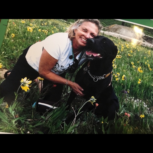 Meet your Posher, Cynthia.  All Offers Welcomed! - Picture 2 of 2